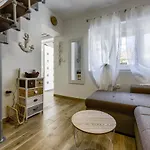 Yula Apartment