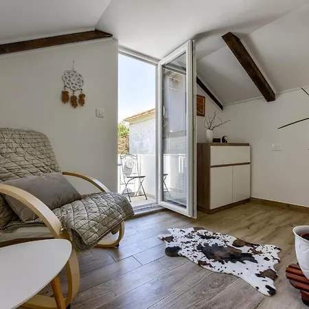 Apartman Yula *